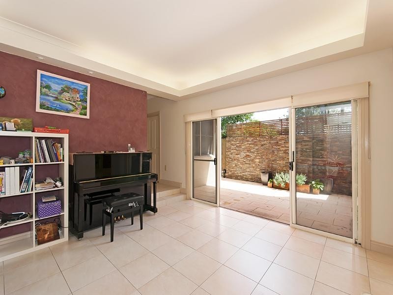 335 Oxley Road, Sherwood QLD 4075