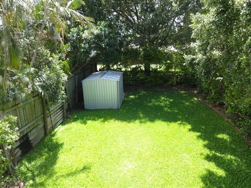 12 Central Avenue, Sherwood QLD 4075