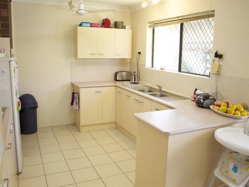 24 Deniven Street, Corinda QLD 4075