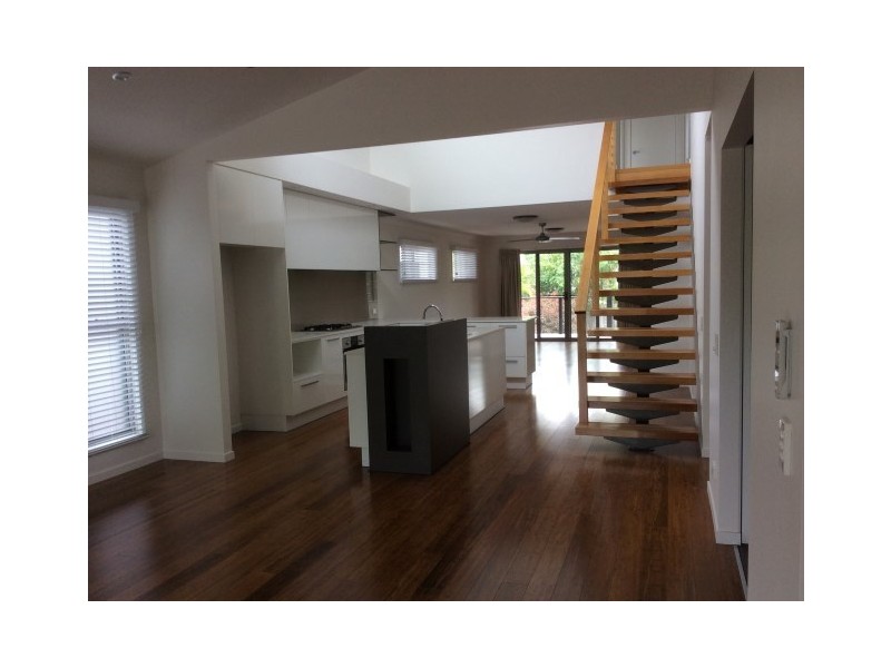 195 Strong Avenue, Graceville QLD 4075