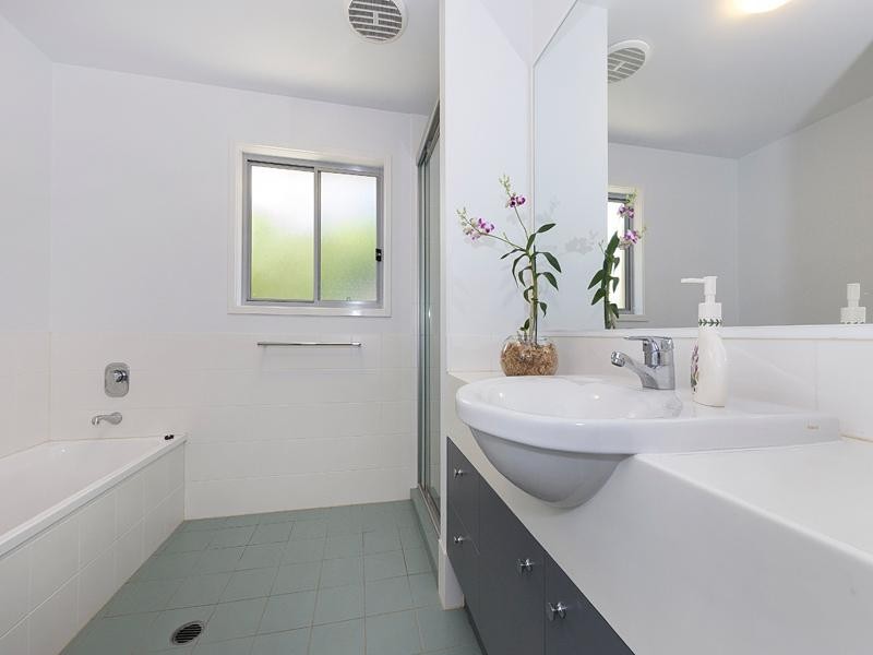 2/84 Quarry Road, Sherwood QLD 4075