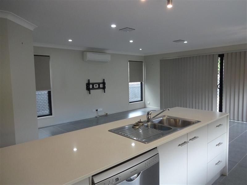 110 Oxley Road, Chelmer QLD 4068