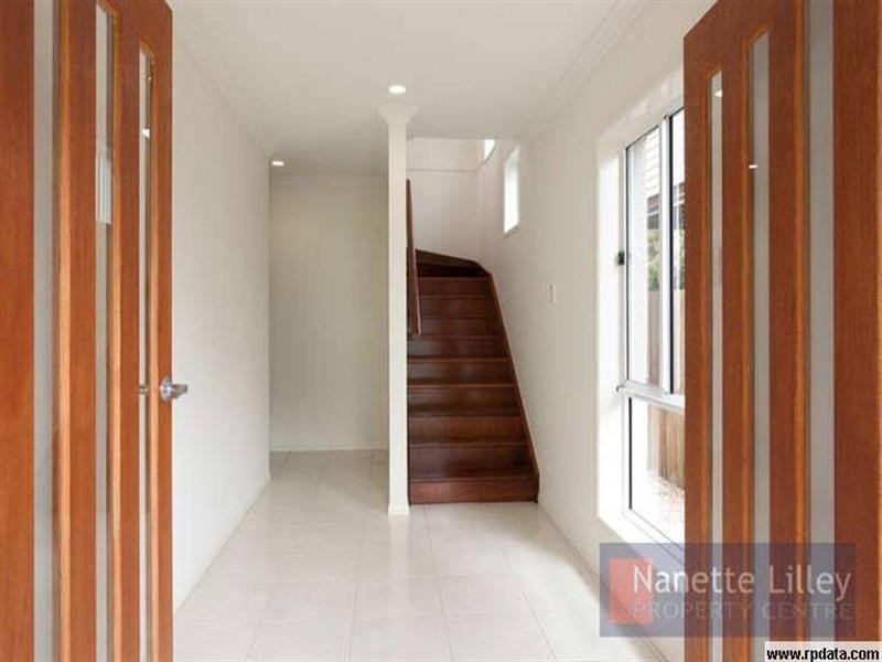 10 Kenilworth Street, Sherwood QLD 4075