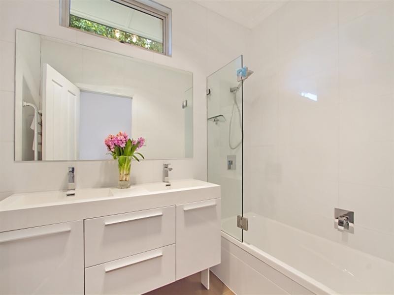 26 Ettie Street, Sherwood QLD 4075