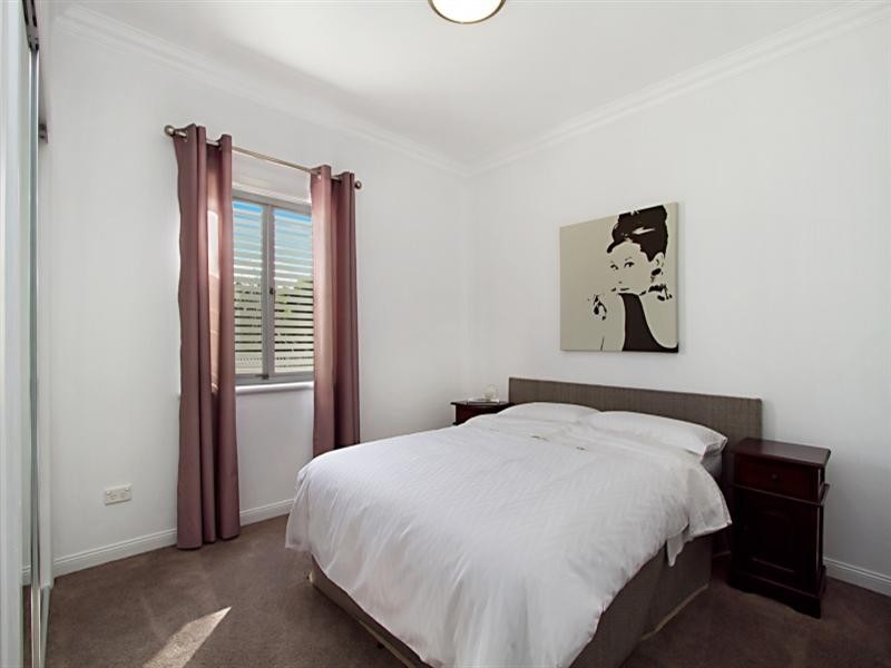 26 Ettie Street, Sherwood QLD 4075