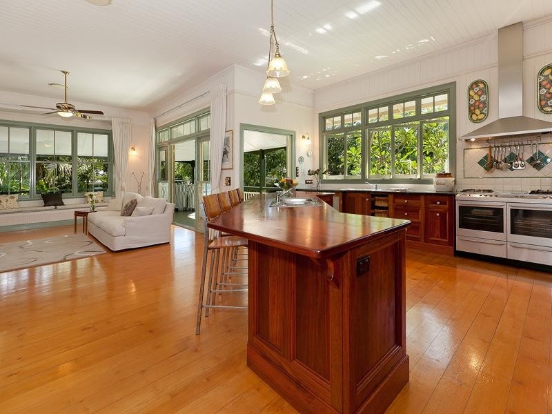 61 Victoria Avenue, Chelmer QLD 4068