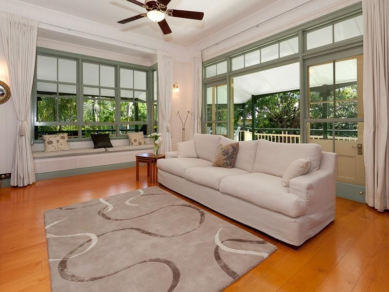 61 Victoria Avenue, Chelmer QLD 4068