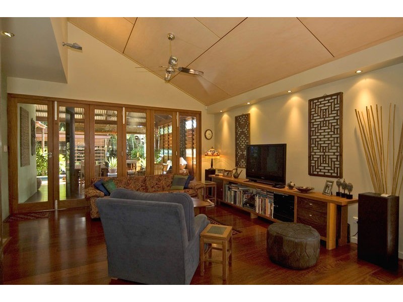 79 Clara Street, Corinda QLD 4075