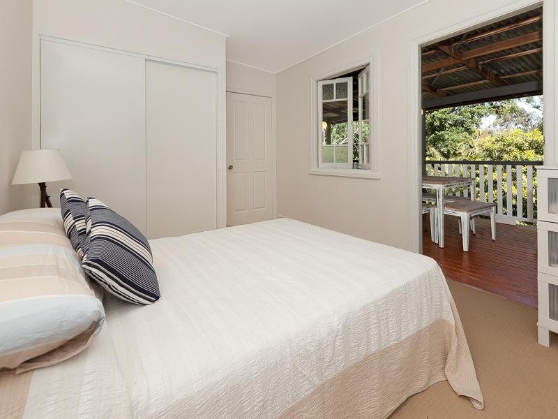 138 Russell Terrace, Indooroopilly QLD 4068