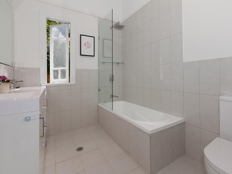 138 Russell Terrace, Indooroopilly QLD 4068