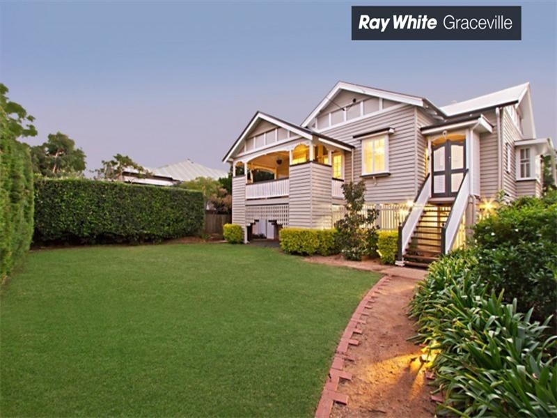 13 Dewar Terrace, Sherwood QLD 4075