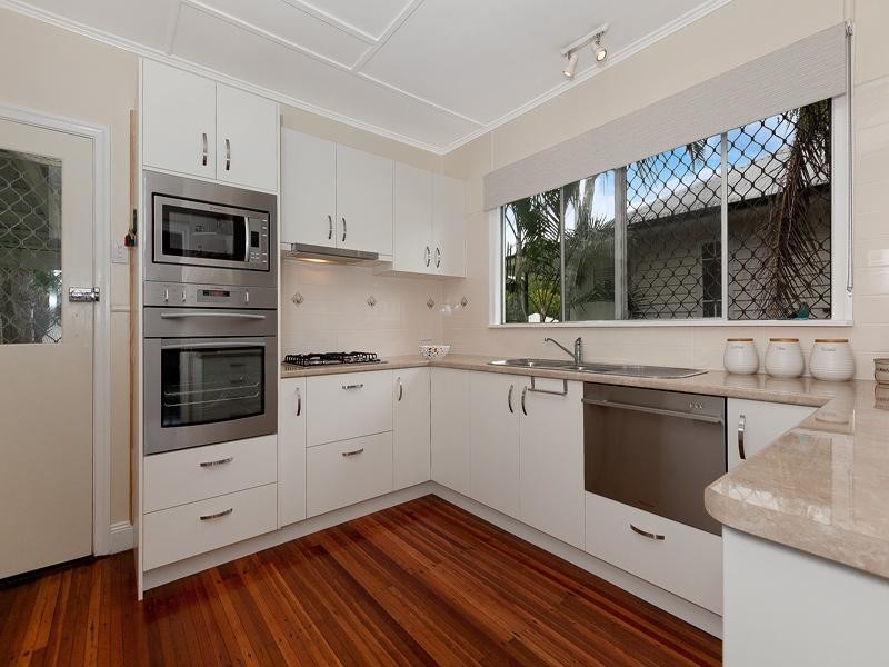 186 Graceville Avenue, Graceville QLD 4075