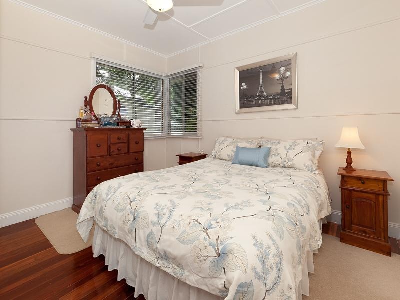 186 Graceville Avenue, Graceville QLD 4075