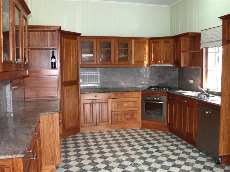 32 Hazelmere Parade, Sherwood QLD 4075