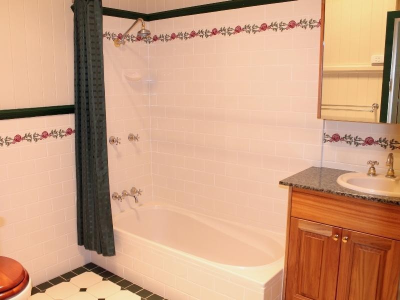 32 Hazelmere Parade, Sherwood QLD 4075