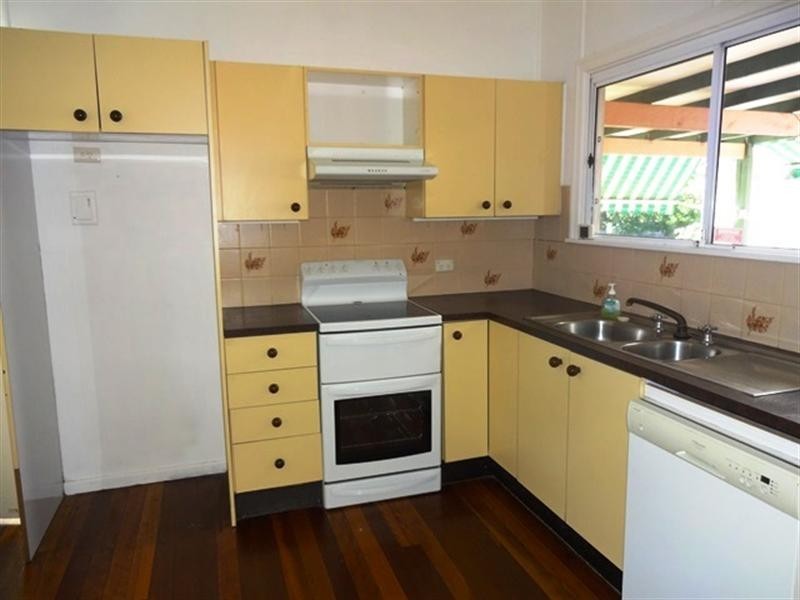 17 Seventeen Mile Rocks Road, Oxley QLD 4075