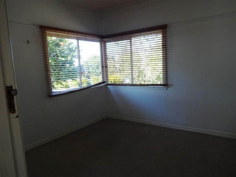 17 Seventeen Mile Rocks Road, Oxley QLD 4075