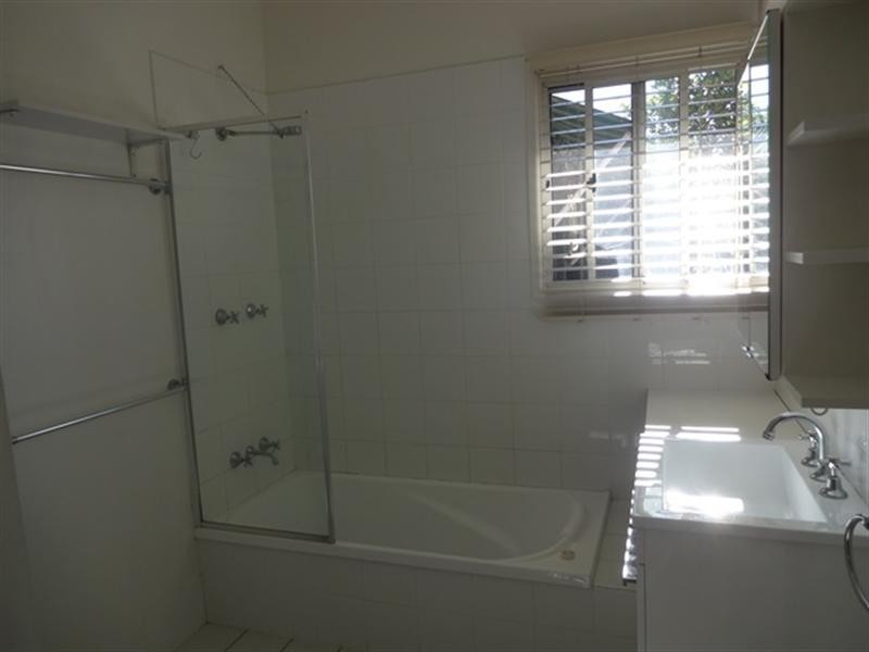 17 Seventeen Mile Rocks Road, Oxley QLD 4075