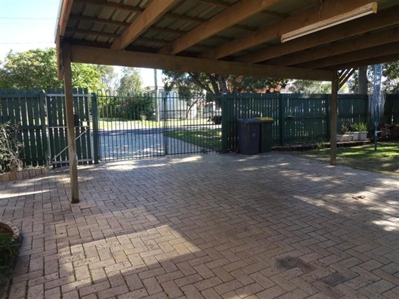 17 Seventeen Mile Rocks Road, Oxley QLD 4075