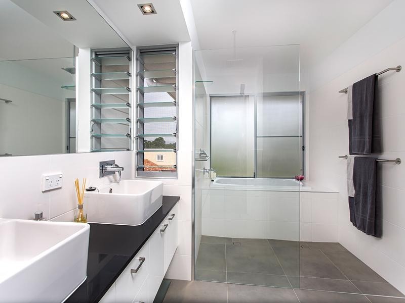 137 King Arthur Terrace, Tennyson QLD 4105