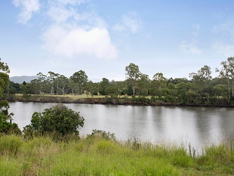 137 King Arthur Terrace, Tennyson QLD 4105