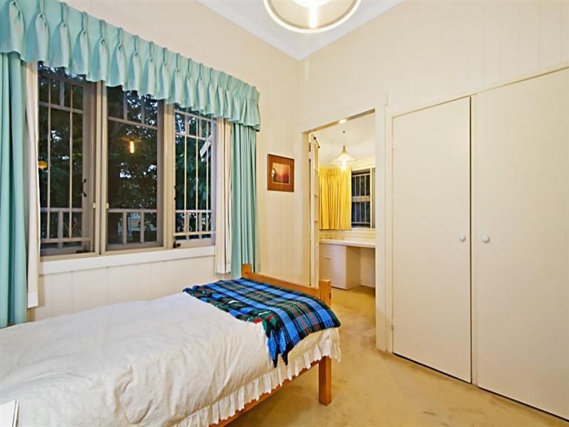 38 Berry Street, Sherwood QLD 4075