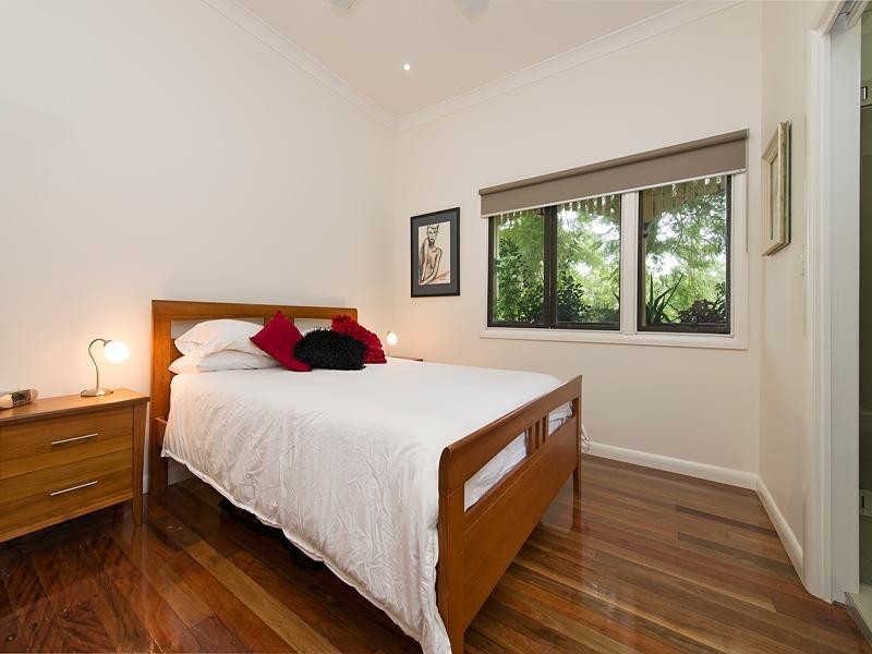 1 Turner Street, Sherwood QLD 4075