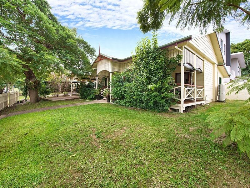 1 Turner Street, Sherwood QLD 4075