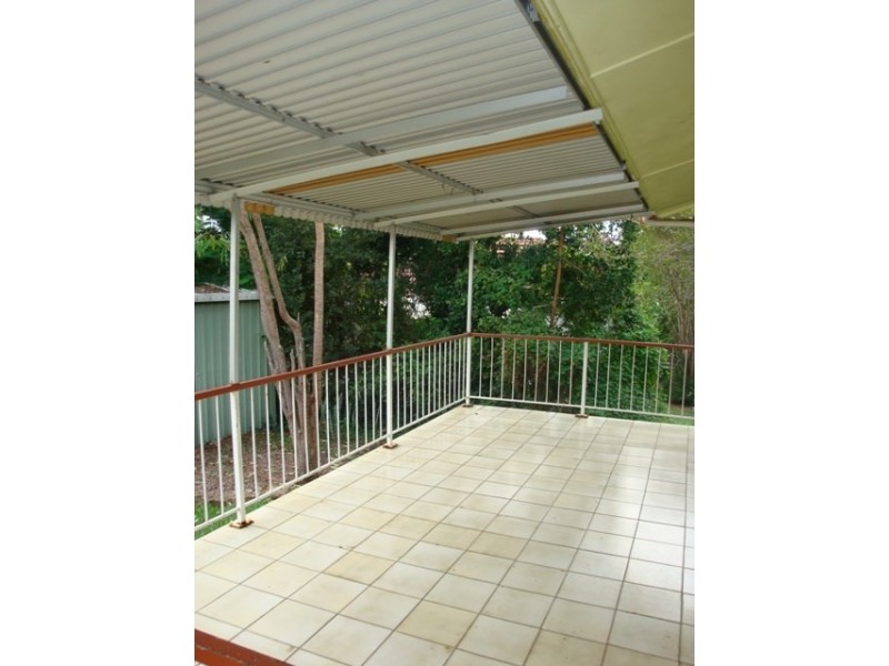 8 Bridge Street, Chelmer QLD 4068