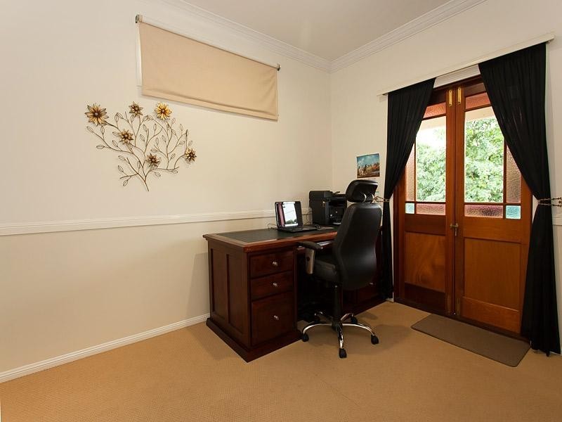 49 Chancellor Street, Sherwood QLD 4075