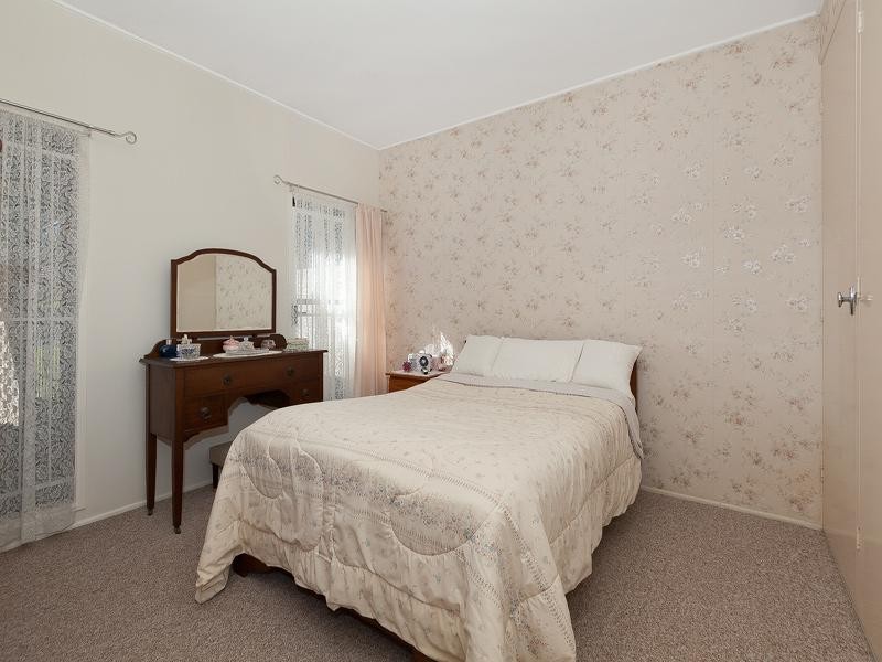 301 Cliveden Avenue, Oxley QLD 4075