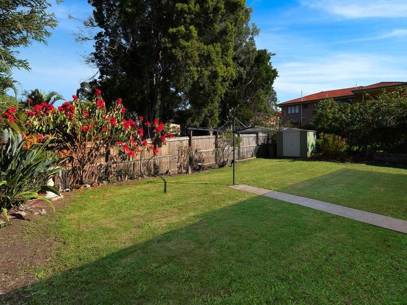 301 Cliveden Avenue, Oxley QLD 4075