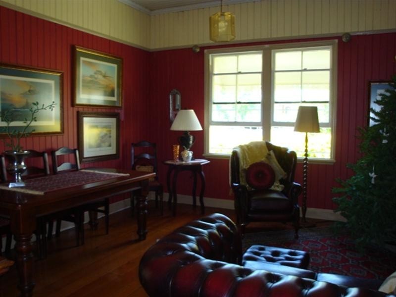 7 Kew Road, Graceville QLD 4075