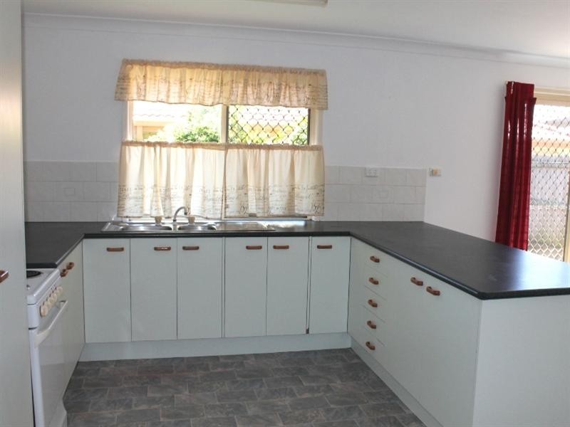 18 Forfar Street, Seventeen Mile Rocks QLD 4073