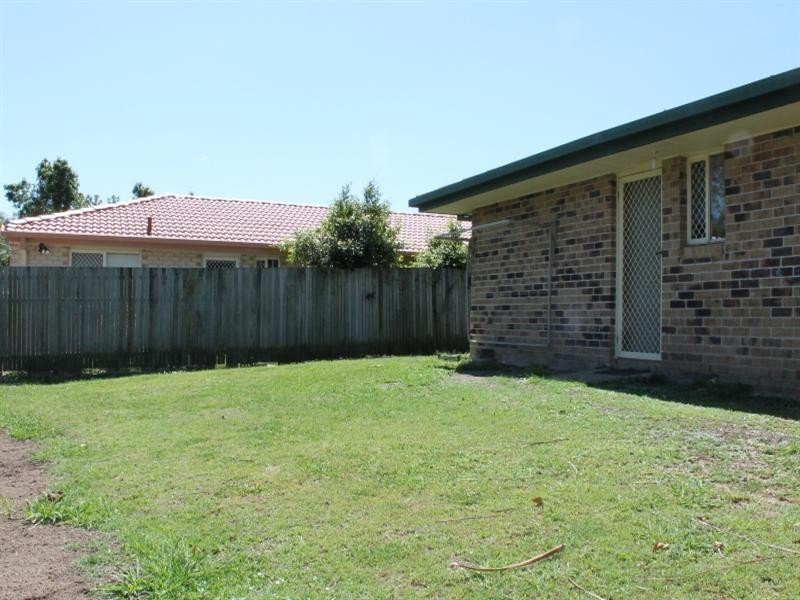18 Forfar Street, Seventeen Mile Rocks QLD 4073