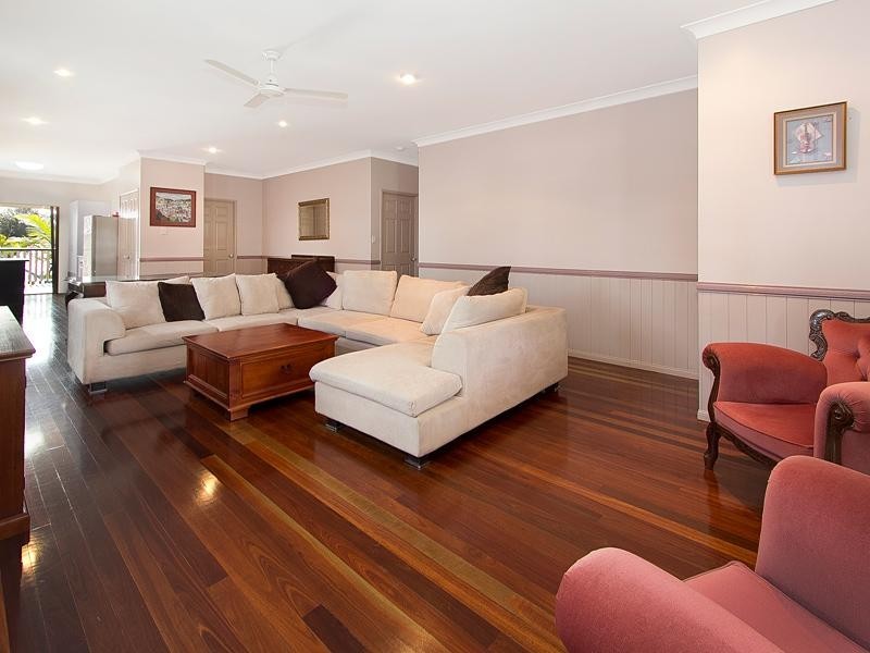 116 Graceville Avenue, Graceville QLD 4075