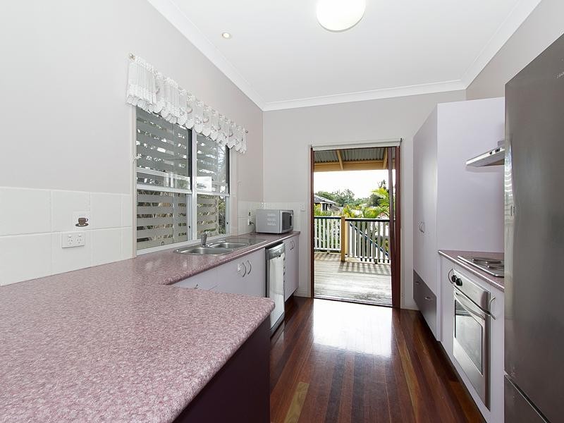 116 Graceville Avenue, Graceville QLD 4075