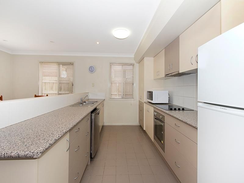 116 Graceville Avenue, Graceville QLD 4075