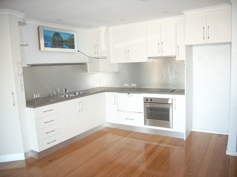 72 Military Road, Tennyson SA 5022