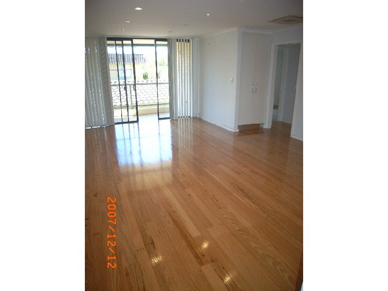 72 Military Road, Tennyson SA 5022