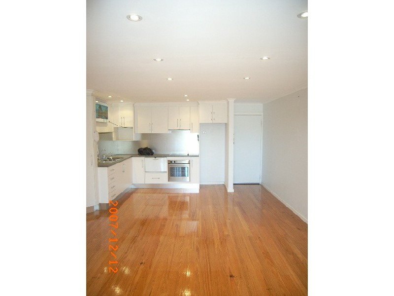 72 Military Road, Tennyson SA 5022