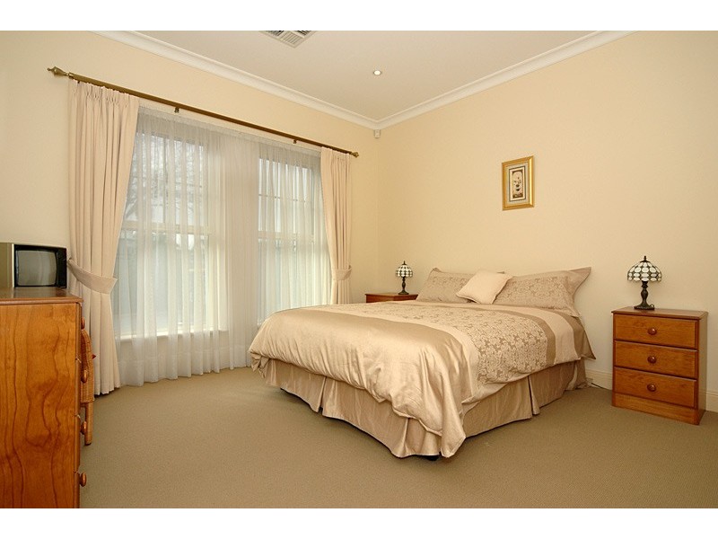 115B Trimmer Parade, Seaton SA 5023
