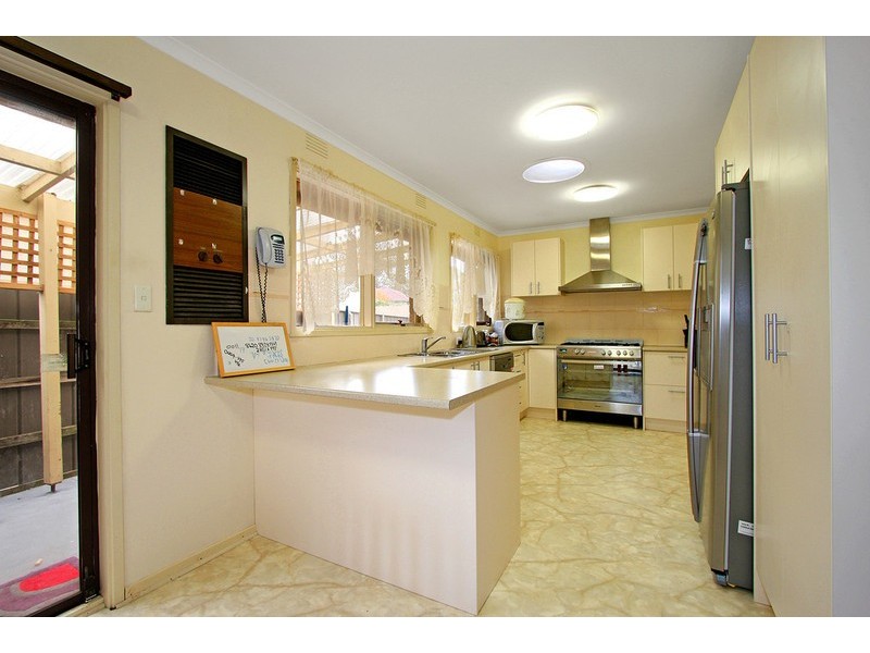 78 Grayson Drive, Scoresby VIC 3179