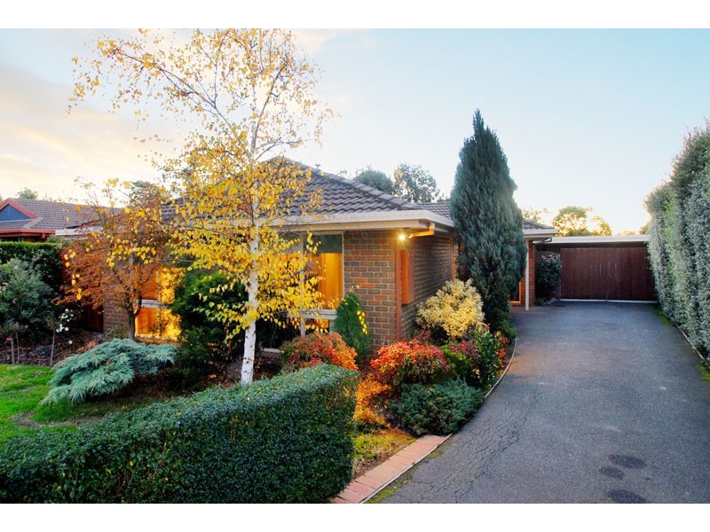 63 Bellfield Drive, Lysterfield VIC 3156