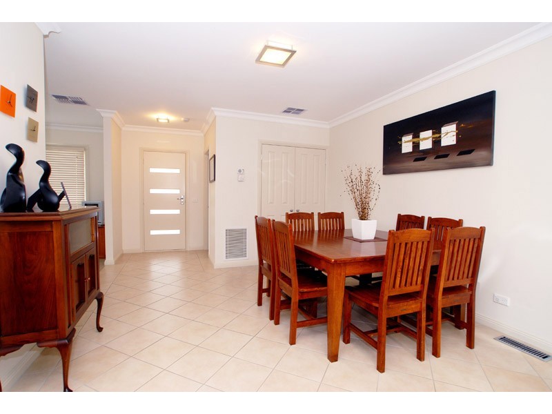 25 Johnson Drive, Ferntree Gully VIC 3156