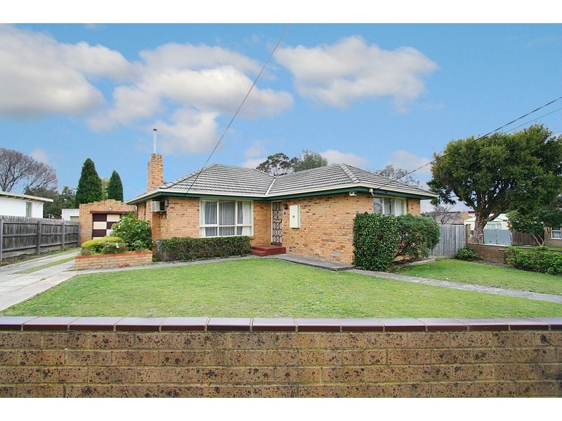 19 Johnson Drive, Ferntree Gully VIC 3156