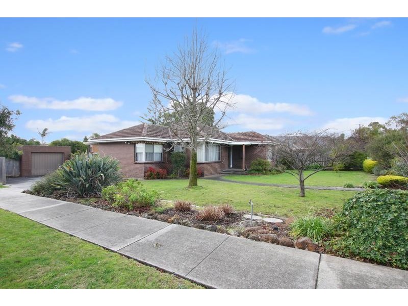 35 Renwick Road, Ferntree Gully VIC 3156