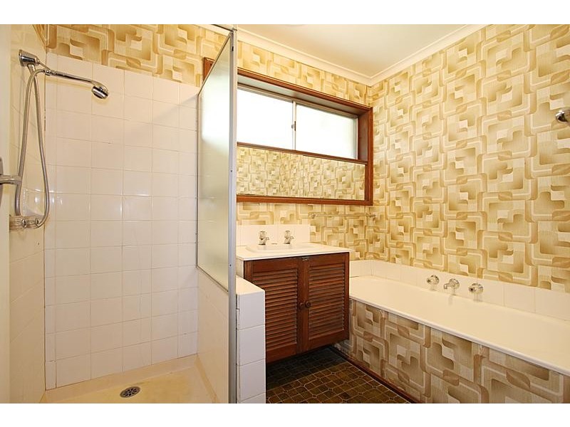 35 Renwick Road, Ferntree Gully VIC 3156