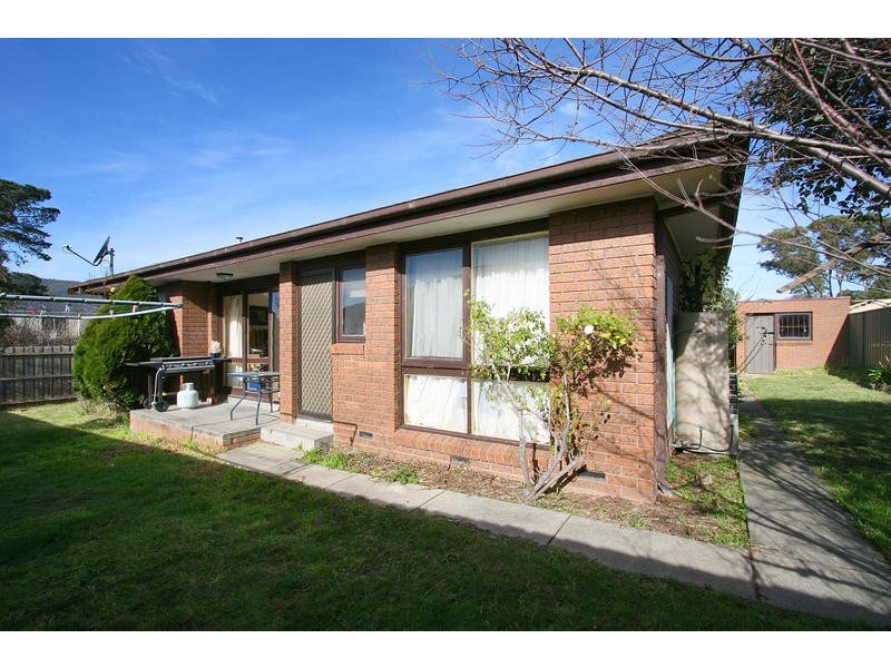 4/24 Flower Street, Ferntree Gully VIC 3156