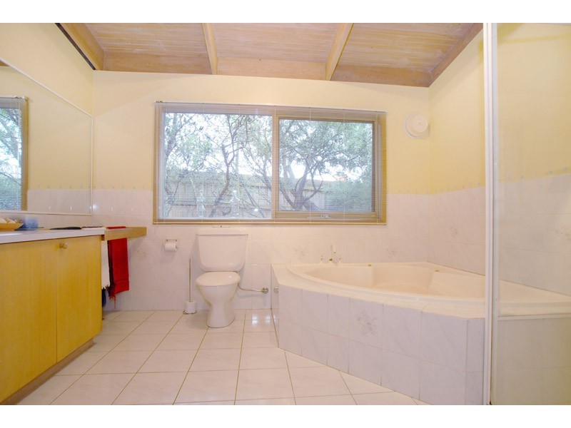 108 Forest Road, Ferntree Gully VIC 3156